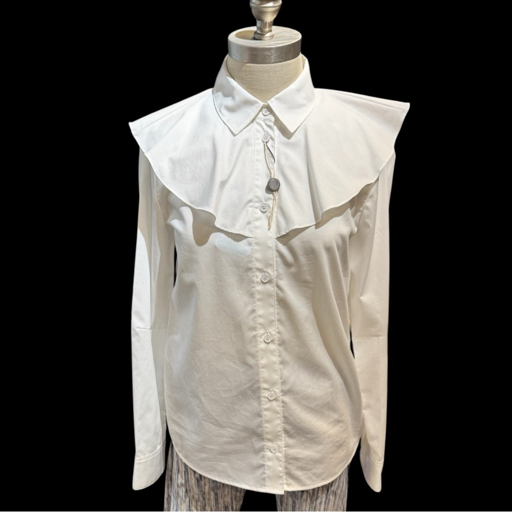 NWT SJYP White Ruffled Button-Up  w/ Open Back Blouse - Size: XS